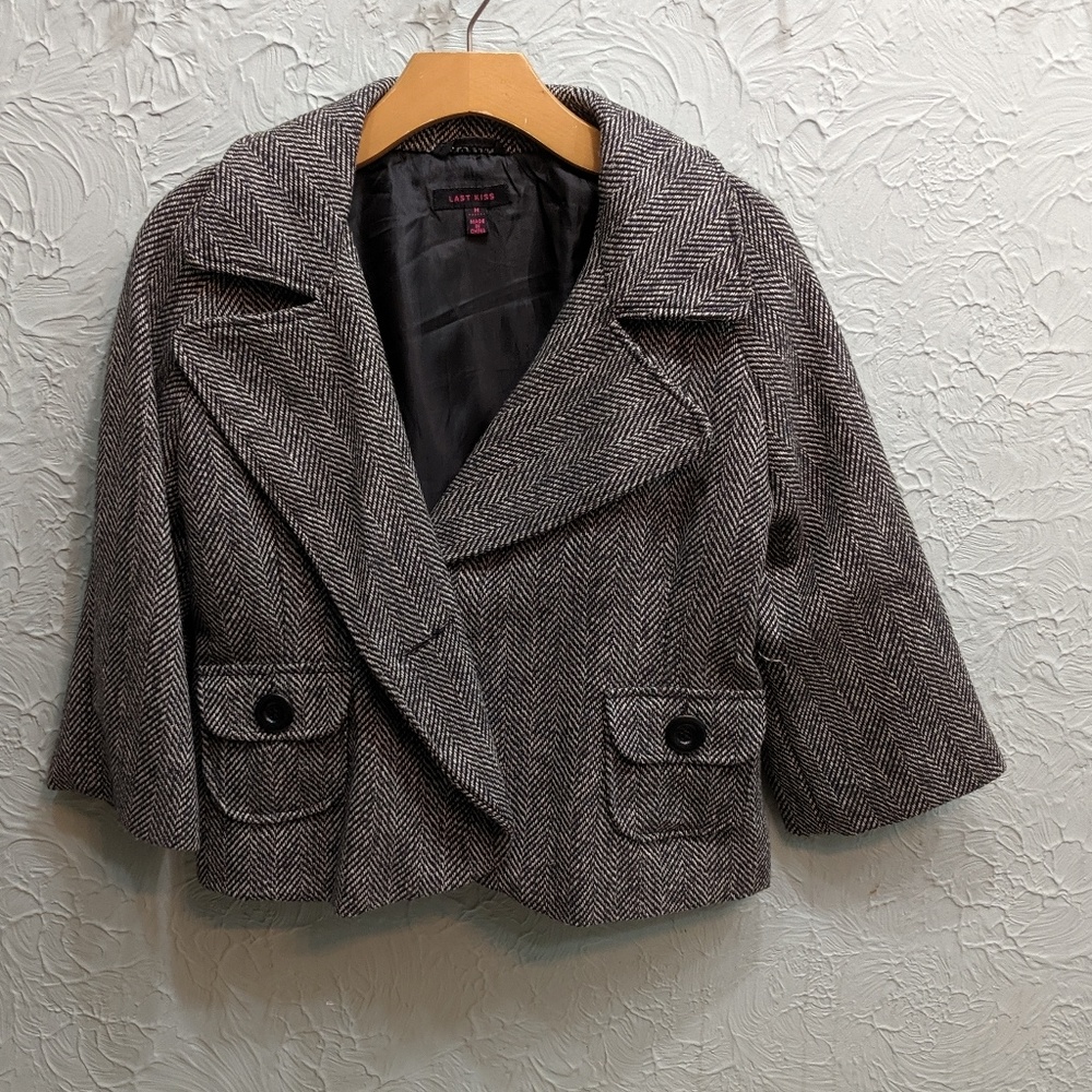 3/4 sleeved crop jacket